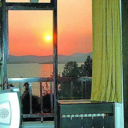 Mavi Holiday Village 3*